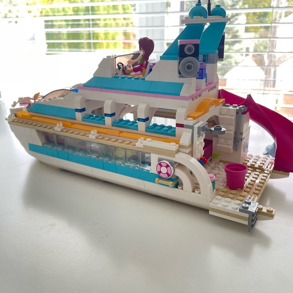 Lego Friends: Cruise Ship - Picture 10 of 11